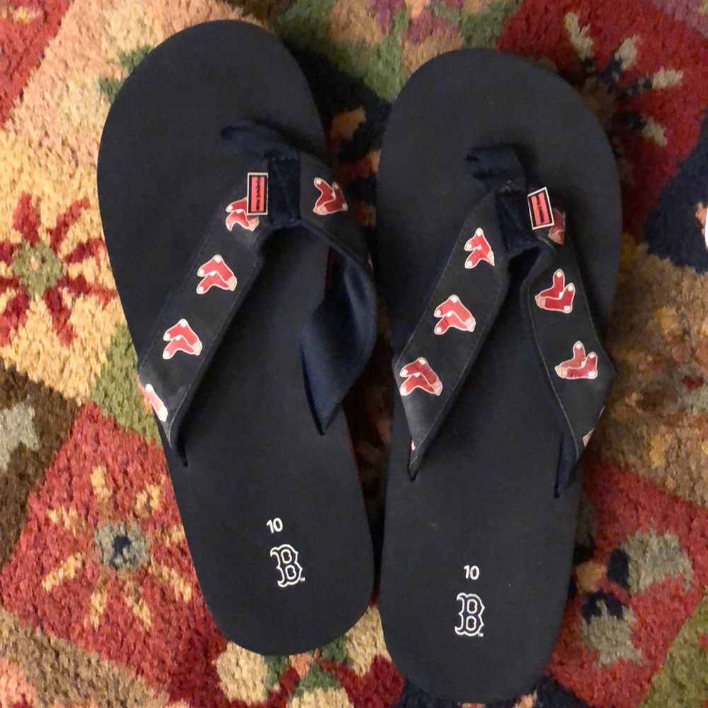 Vineyard vines BOSTON Red Sox flip flops new